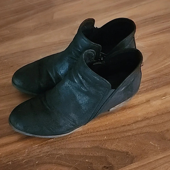 Ankle boots - Picture 2 of 4